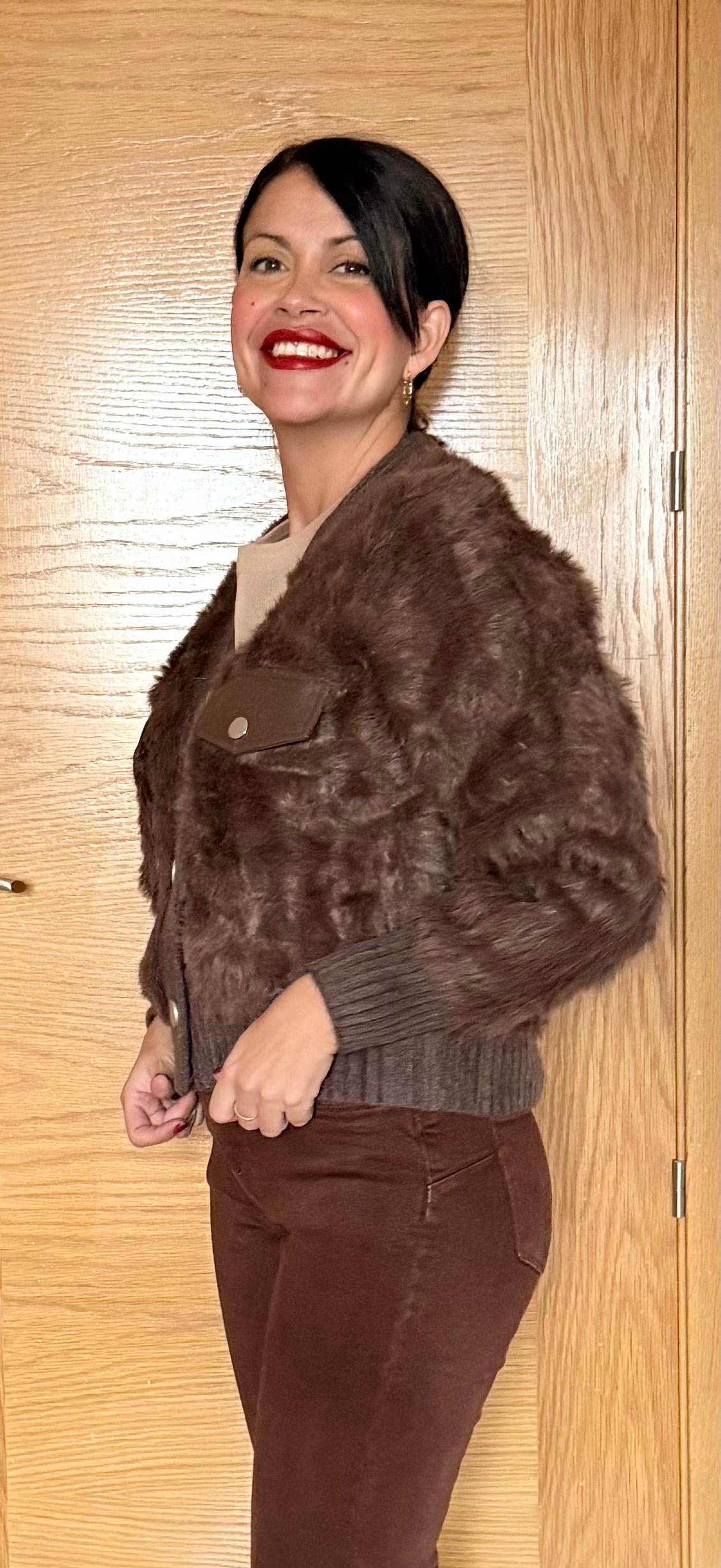 Abrigo pelo botones chocolate