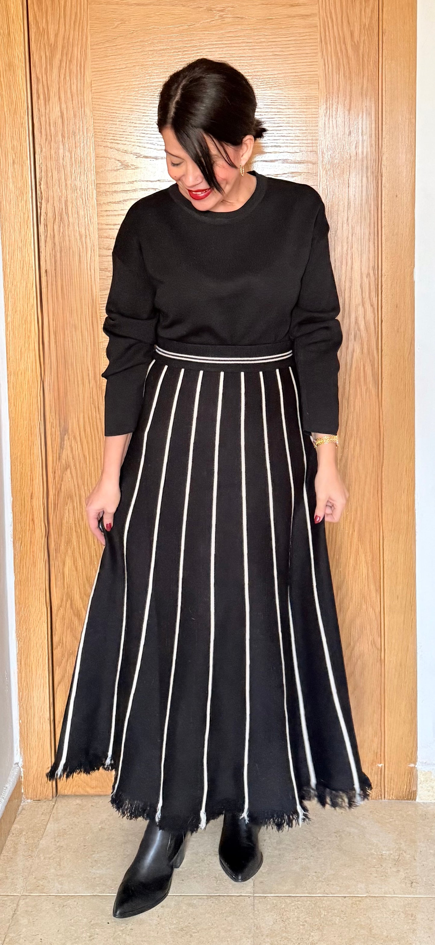 Falda larga rayas negra
