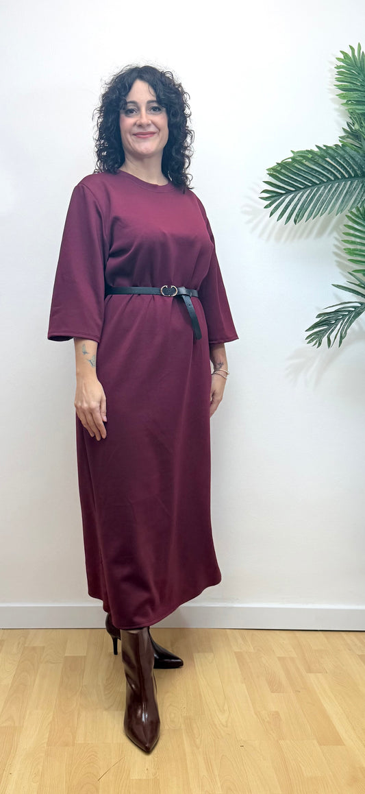 Vestido largo cinturón burdeos