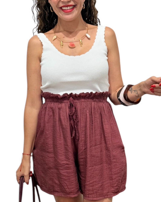 Short burdeos