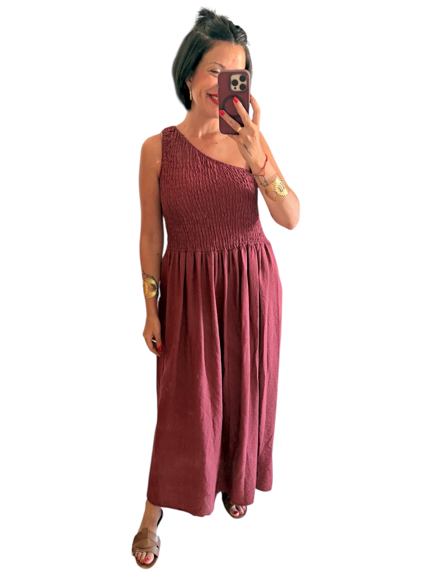 Vestido asimétrico burdeos